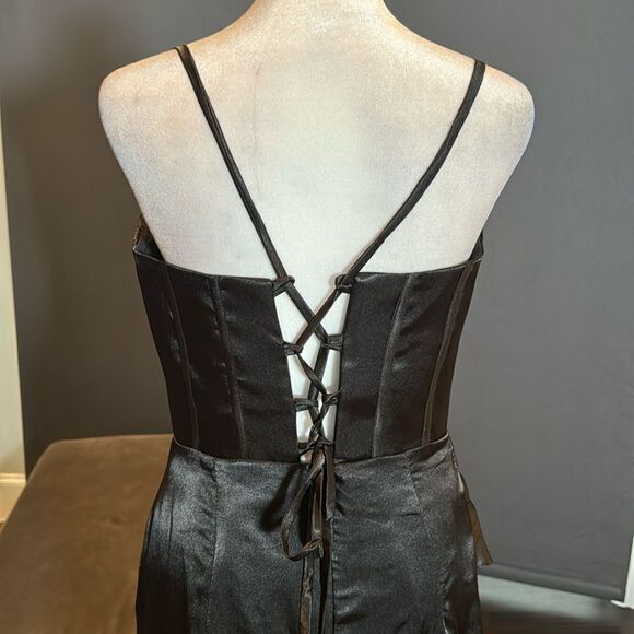 Women’s Black Full Length Prom Party Dress Criss Cross Straps & Leg Slit Size 8 - Picture 6 of 15